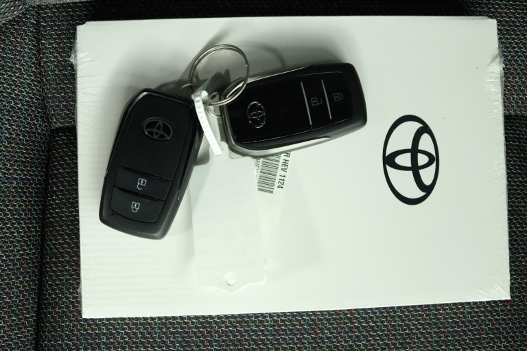 Toyota C-HR - 1.8 Hybrid 140 Dynamic 11