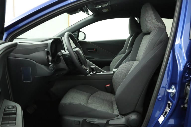 Toyota C-HR - 1.8 Hybrid 140 Dynamic 17