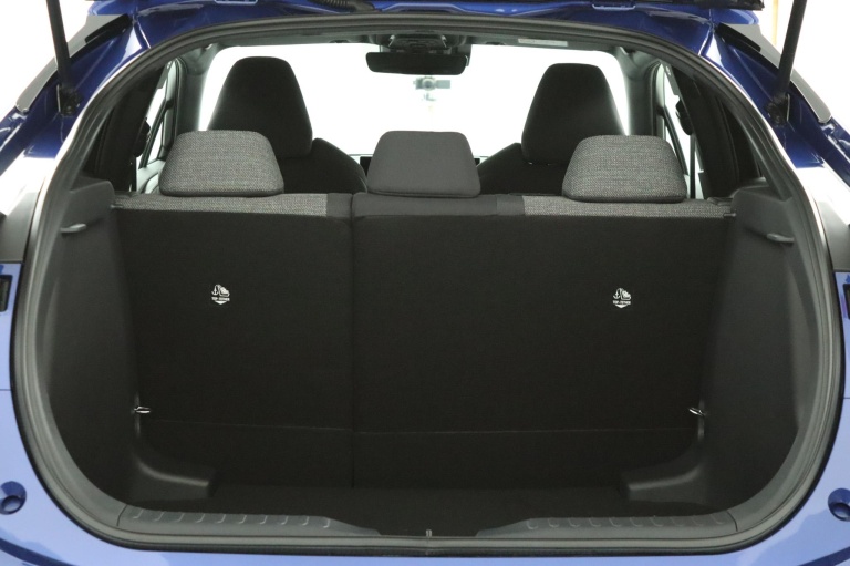 Toyota C-HR - 1.8 Hybrid 140 Dynamic 24