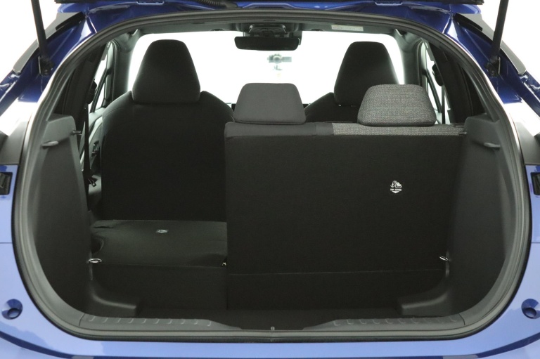 Toyota C-HR - 1.8 Hybrid 140 Dynamic 25