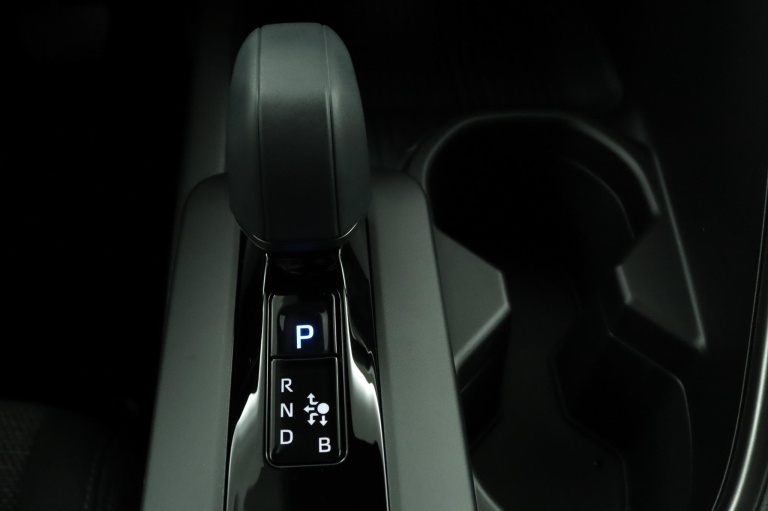 Toyota C-HR - 1.8 Hybrid 140 Dynamic 27