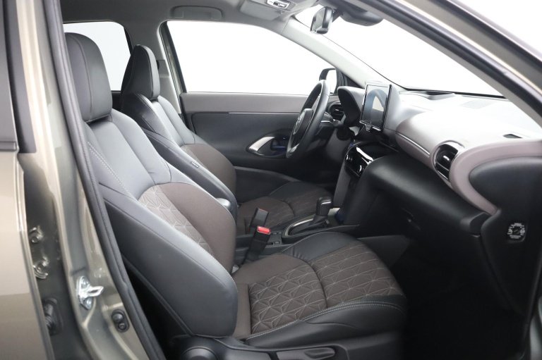 Toyota Yaris Cross - 1.5 Hybrid Executive 22