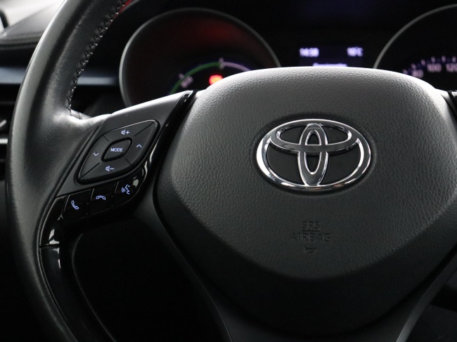 Toyota C-HR - 1.8 Hybrid Dynamic