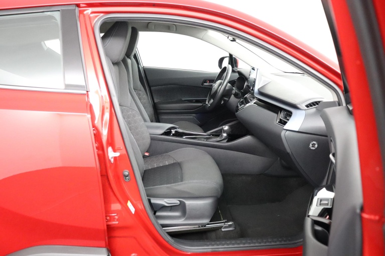 Toyota C-HR - 1.8 Hybrid Dynamic 17