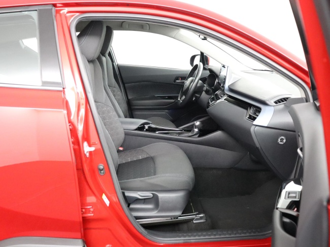 Toyota C-HR - 1.8 Hybrid Dynamic