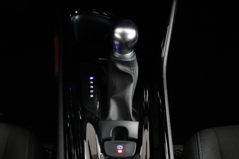 Toyota C-HR - 1.8 Hybrid Dynamic 21