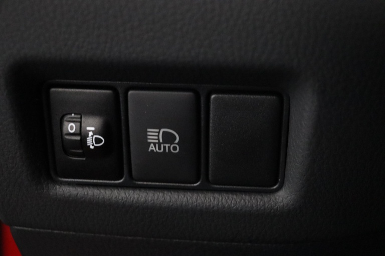 Toyota C-HR - 1.8 Hybrid Dynamic 25