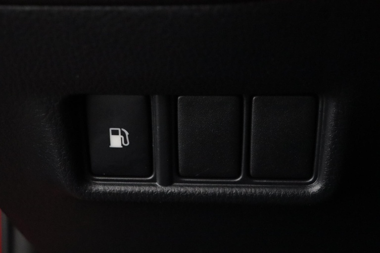 Toyota C-HR - 1.8 Hybrid Dynamic 26