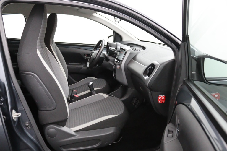 Toyota Aygo - 1.0 VVT-i x-play limited 10