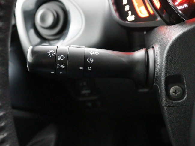 Toyota Aygo - 1.0 VVT-i x-play limited