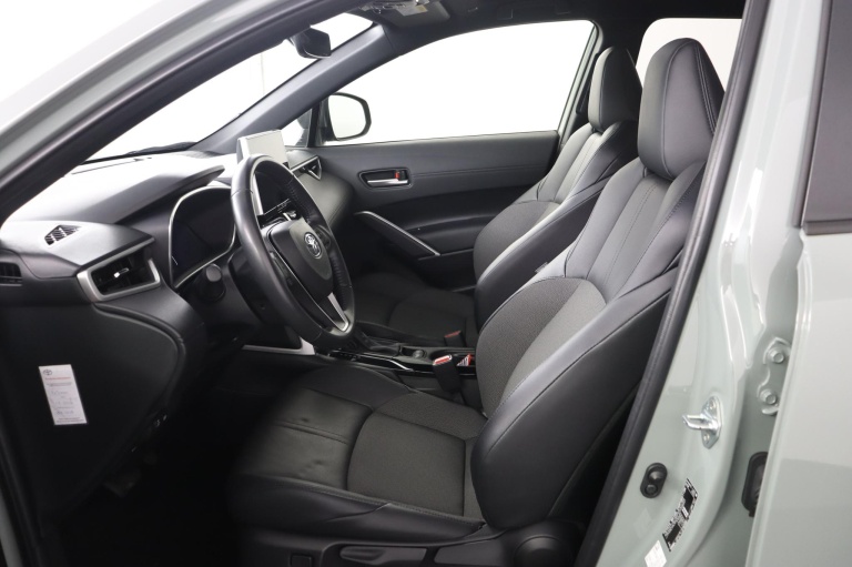 Toyota Corolla Cross - Hybrid 140 Style 17