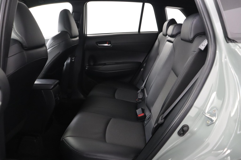 Toyota Corolla Cross - Hybrid 140 Style 18