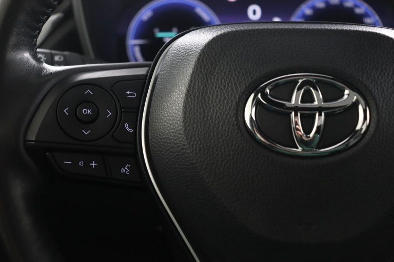 Toyota Corolla Cross - Hybrid 140 Style 19