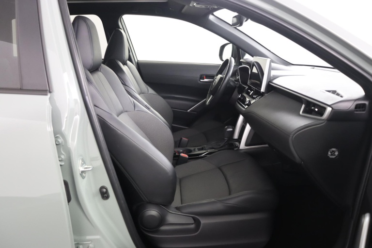 Toyota Corolla Cross - Hybrid 140 Style 22