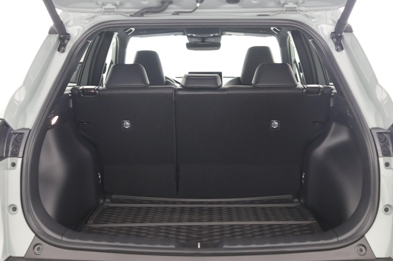 Toyota Corolla Cross - Hybrid 140 Style 24