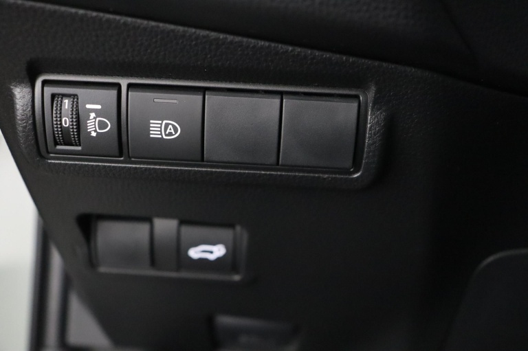 Toyota Corolla Cross - Hybrid 140 Style 30