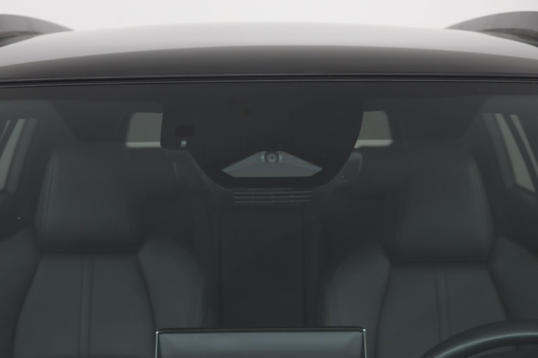 Toyota Corolla Cross - Hybrid 140 Style 40