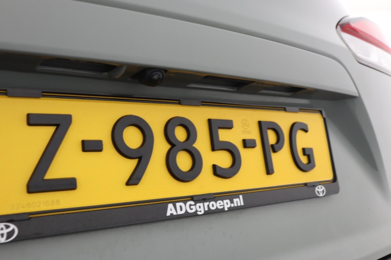 Toyota Corolla Cross - Hybrid 140 Style 42