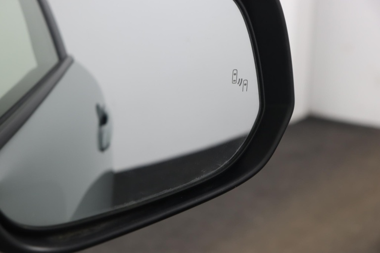 Toyota Corolla Cross - Hybrid 140 Style 44