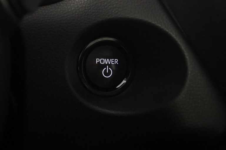 Toyota Corolla Cross - Hybrid 140 Style 52