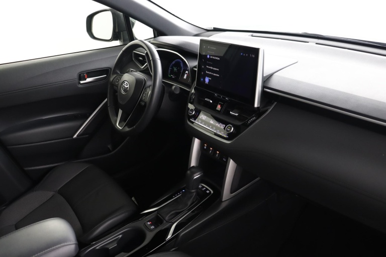 Toyota Corolla Cross - Hybrid 140 Style 63