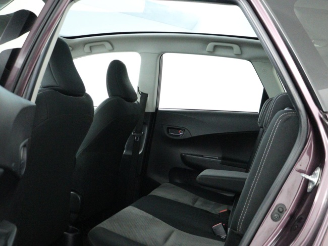 Toyota Verso-S - 1.3 VVT-i Dynamic