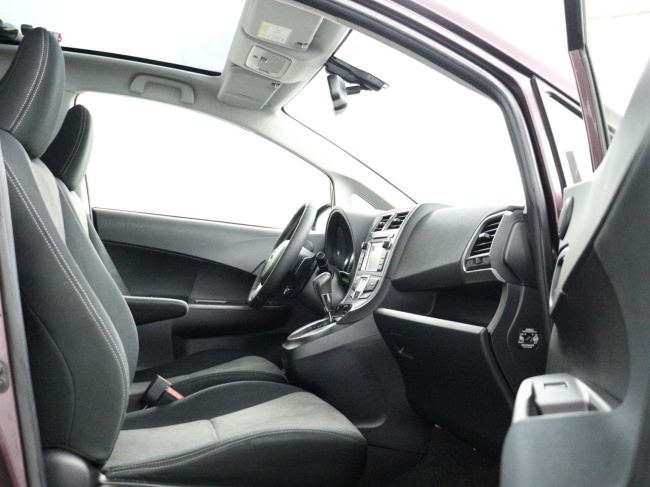 Toyota Verso-S - 1.3 VVT-i Dynamic