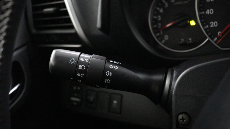 Toyota Verso-S - 1.3 VVT-i Dynamic 29