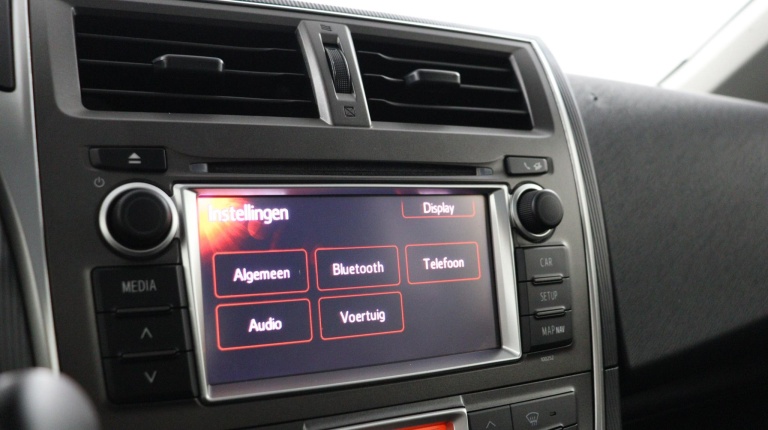 Toyota Verso-S - 1.3 VVT-i Dynamic 38