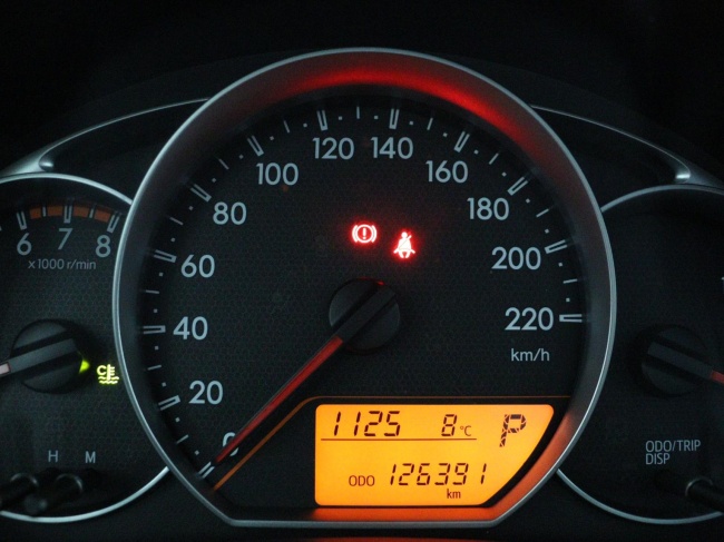 Toyota Verso-S - 1.3 VVT-i Dynamic