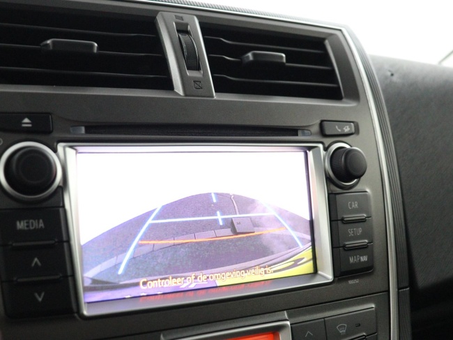 Toyota Verso-S - 1.3 VVT-i Dynamic