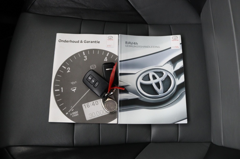Toyota RAV4 - 2.5 Hybrid Black Edition 11