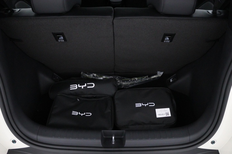 BYD DOLPHIN SURF - Comfort 43 kWh 27