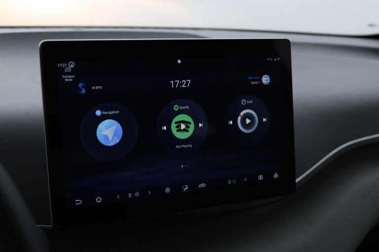 BYD DOLPHIN SURF - Comfort 43 kWh 34