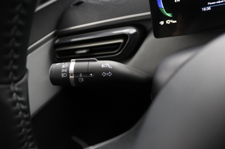 BYD DOLPHIN SURF - Comfort 43 kWh 23