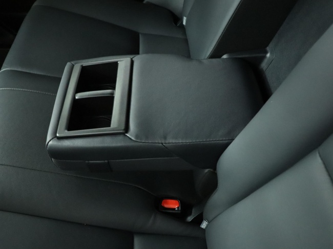 Toyota RAV4 - 2.5 Hybrid AWD Executive Business