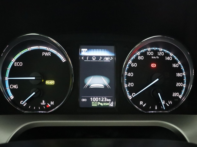 Toyota RAV4 - 2.5 Hybrid AWD Executive Business