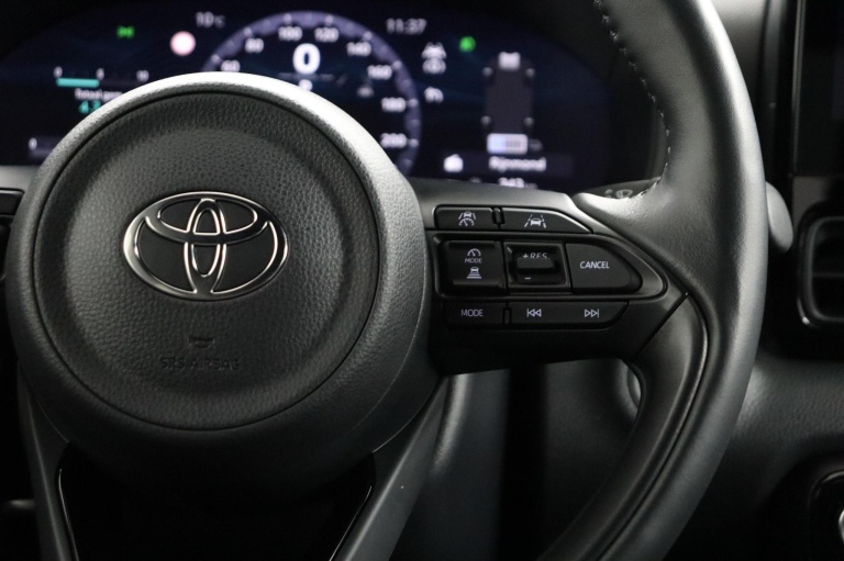 Toyota Yaris - 1.5 Hybrid 130 Executive 21