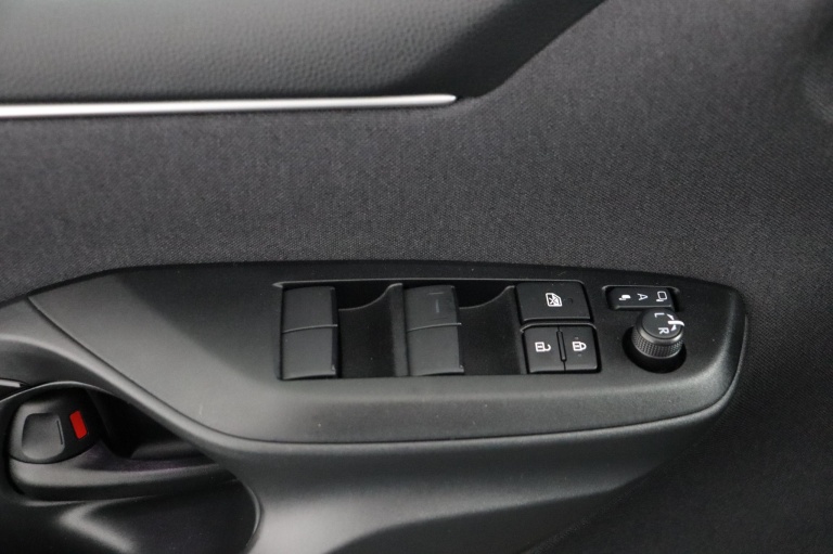 Toyota Yaris - 1.5 Hybrid 130 Executive 28