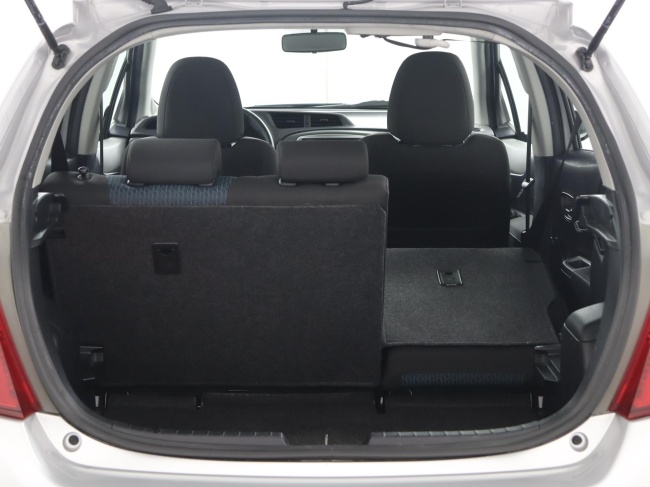 Toyota Yaris - 1.3 VVT-i Aspiration