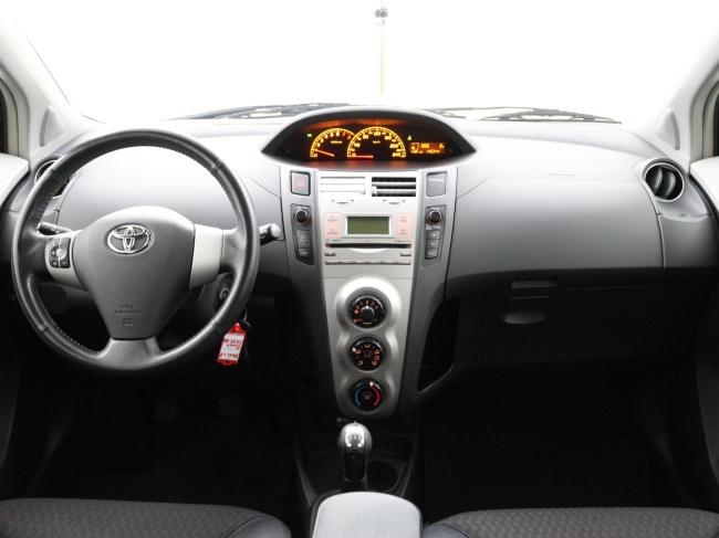 Toyota Yaris - 1.8 VVTi TS