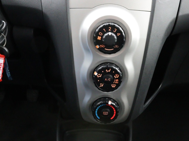 Toyota Yaris - 1.8 VVTi TS