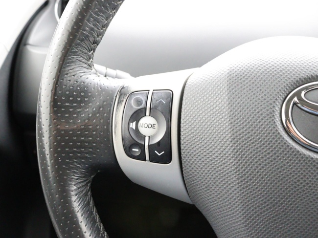 Toyota Yaris - 1.8 VVTi TS