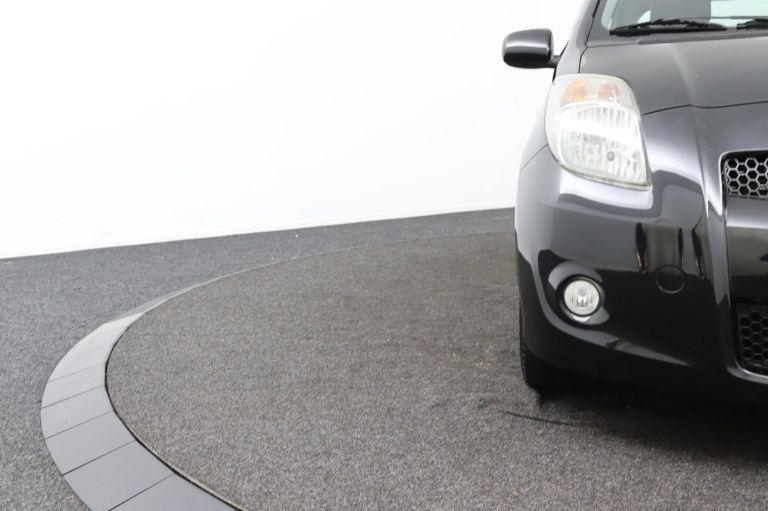 Toyota Yaris - 1.8 VVTi TS 27