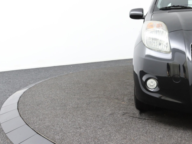 Toyota Yaris - 1.8 VVTi TS