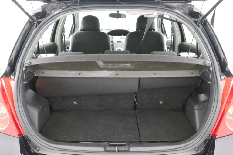 Toyota Yaris - 1.8 VVTi TS 29