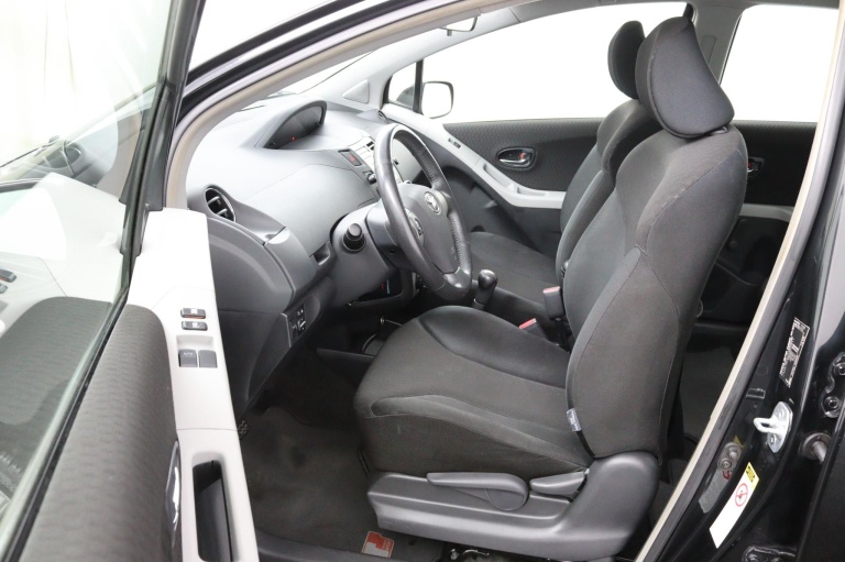 Toyota Yaris - 1.8 VVTi TS 9