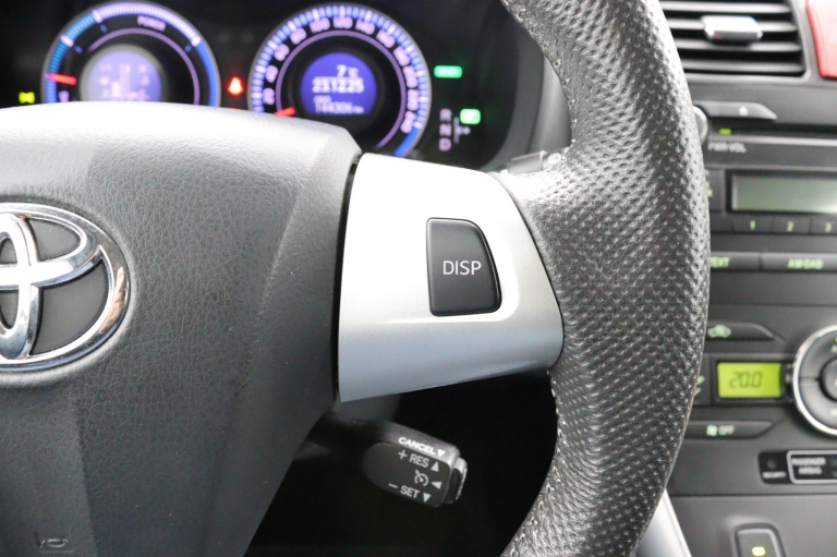 Toyota Auris - 1.8 Full Hybrid Aspiration 15