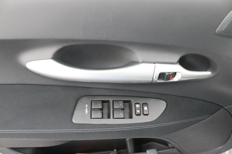 Toyota Auris - 1.8 Full Hybrid Aspiration 29