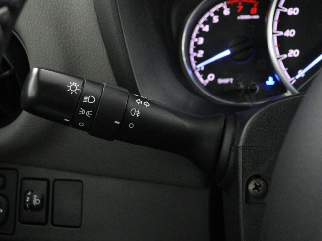 Toyota Yaris - 1.0 VVT-i Comfort